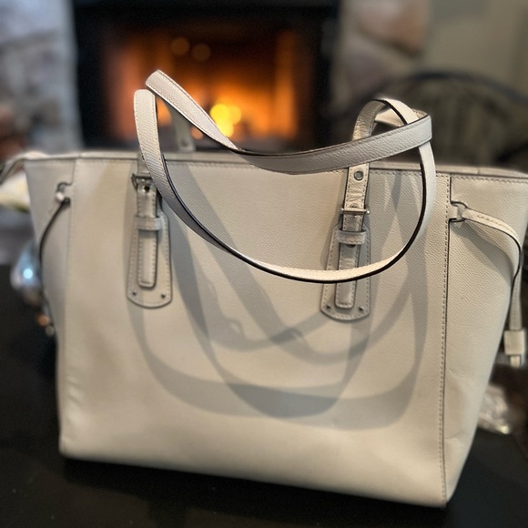 Michael Kors Tote - Picture 2 of 5